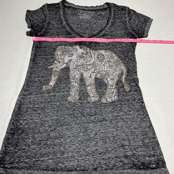 Fifth Sun Charcoal Elephant Tee size M - Picture 3 of 4